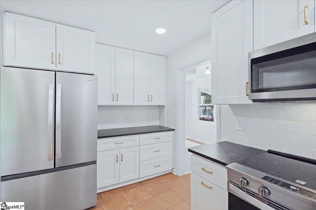 218 Elaine Avenue, Taylors, SC 29687