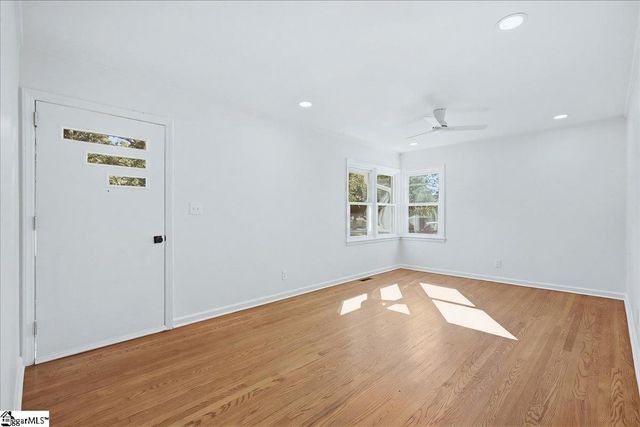 218 Elaine Avenue, Taylors, SC 29687