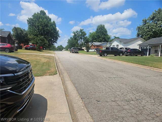 2207 Quarry Drive, Van Buren, AR 72956