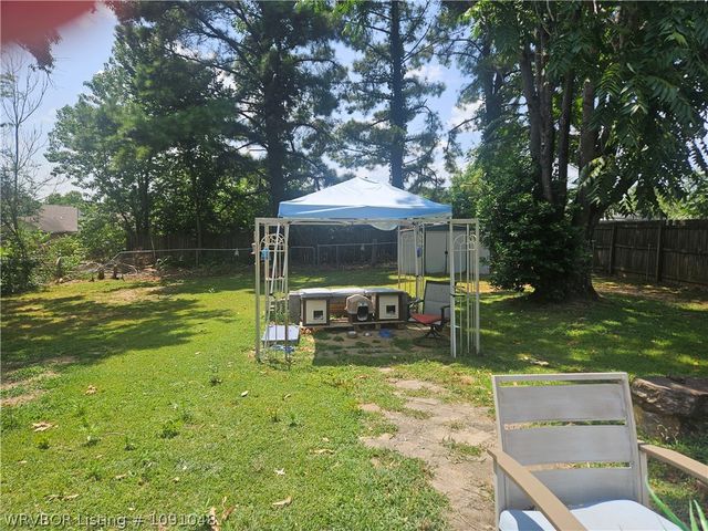 2207 Quarry Drive, Van Buren, AR 72956