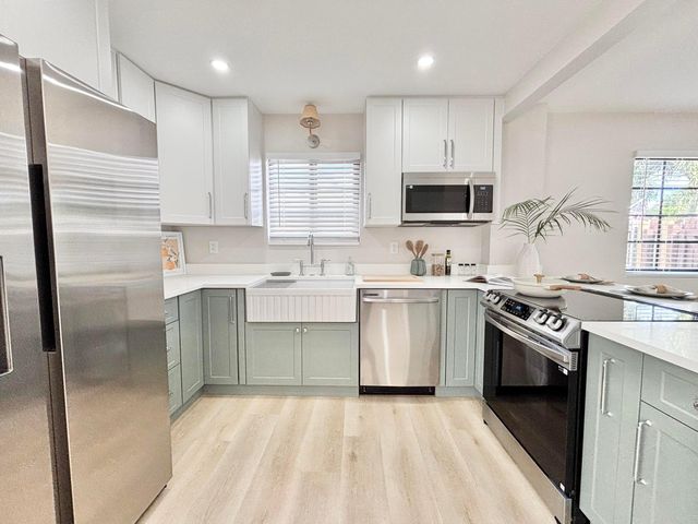 1121 N Ocean Breeze, Lake Worth Beach, FL 33460