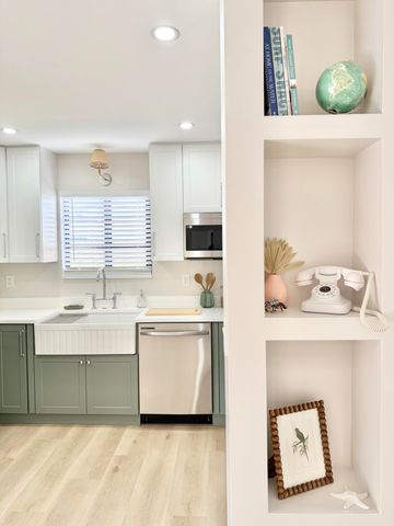 1121 N Ocean Breeze, Lake Worth Beach, FL 33460