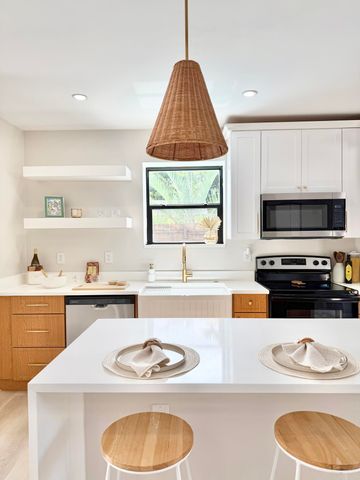 1121 N Ocean Breeze, Lake Worth Beach, FL 33460