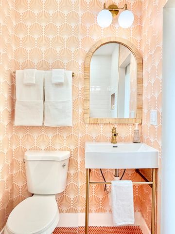 1121 N Ocean Breeze, Lake Worth Beach, FL 33460