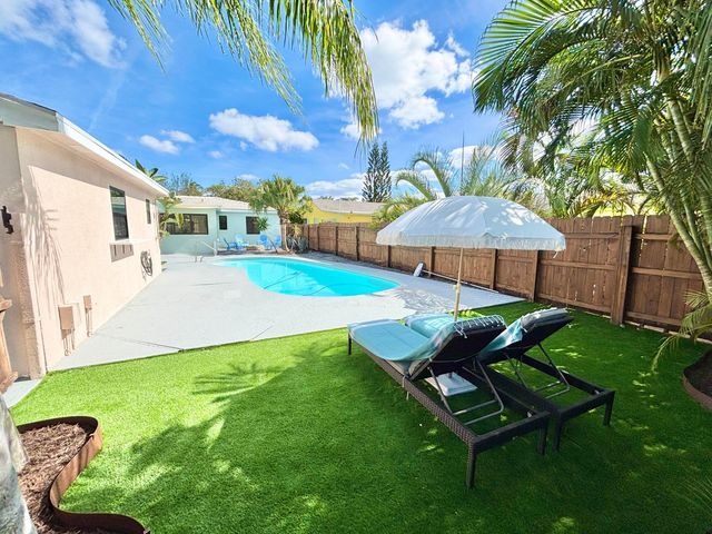 1121 N Ocean Breeze, Lake Worth Beach, FL 33460