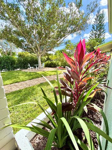 1121 N Ocean Breeze, Lake Worth Beach, FL 33460