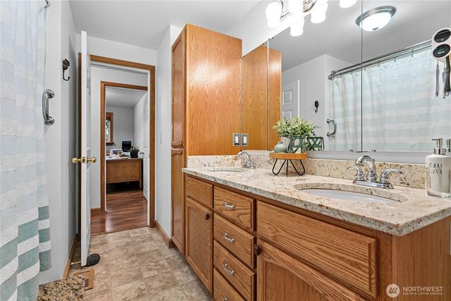 6786 La Bello Drive, Lynden, WA 98264