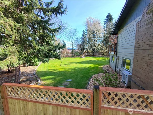 6786 La Bello Drive, Lynden, WA 98264