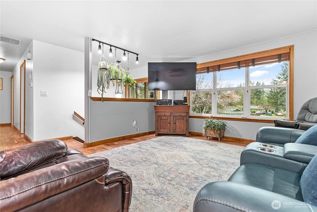 6786 La Bello Drive, Lynden, WA 98264