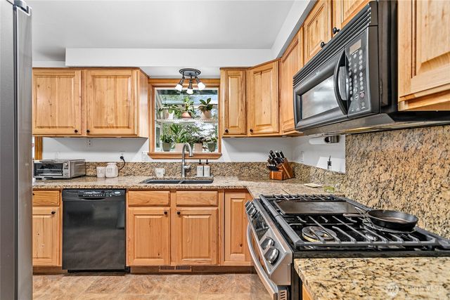 6786 La Bello Drive, Lynden, WA 98264