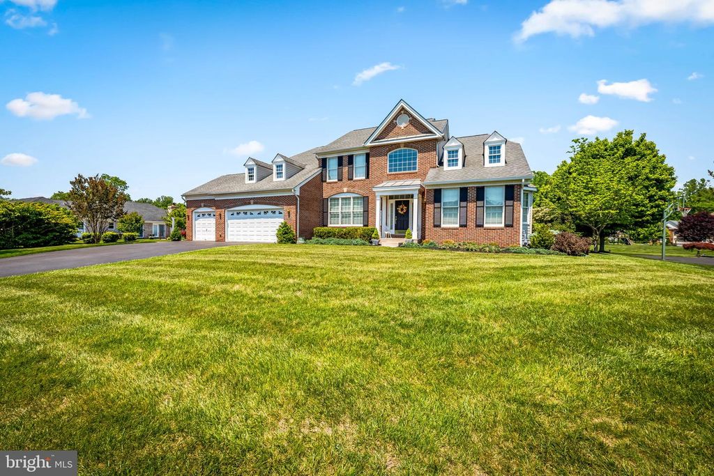 Image 2 of property listing at 2121 OVERLOOK CT, Bel Air, MD 21015