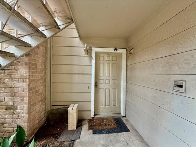 2120 Wilcrest Drive 121, Houston, TX 77042