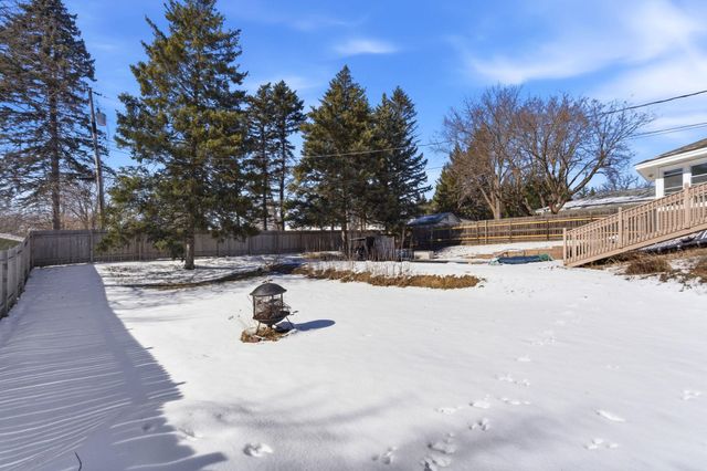 2575 Aladdin Street, Roseville, MN 55113