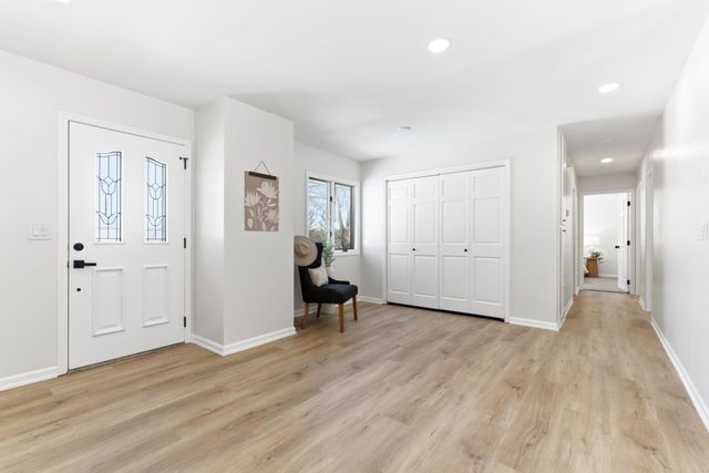 2575 Aladdin Street, Roseville, MN 55113