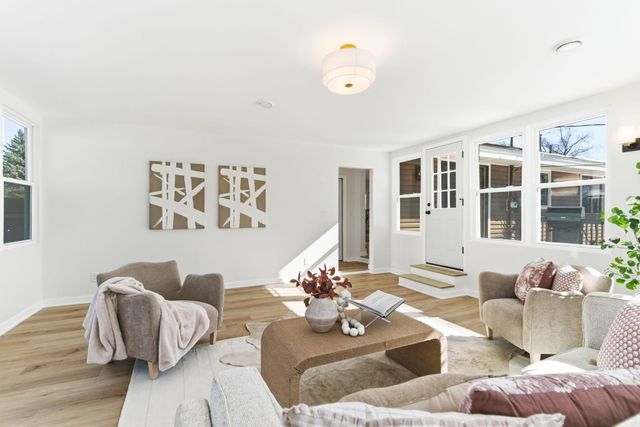 2575 Aladdin Street, Roseville, MN 55113