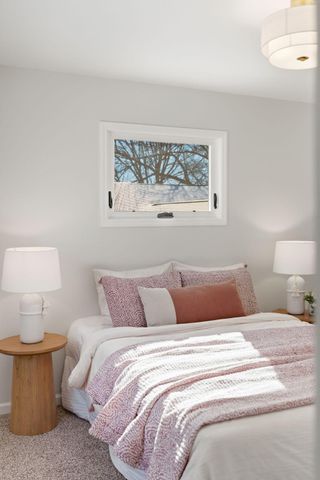 2575 Aladdin Street, Roseville, MN 55113