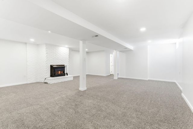 2575 Aladdin Street, Roseville, MN 55113