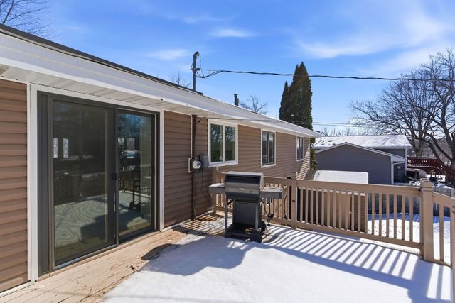 2575 Aladdin Street, Roseville, MN 55113