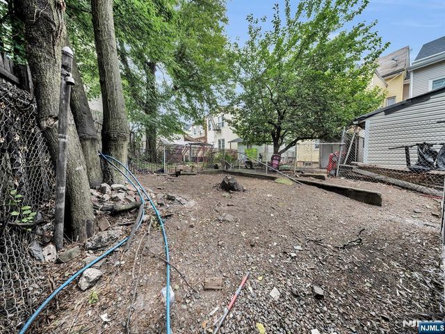 740 E 18th Street, Paterson, NJ 07501