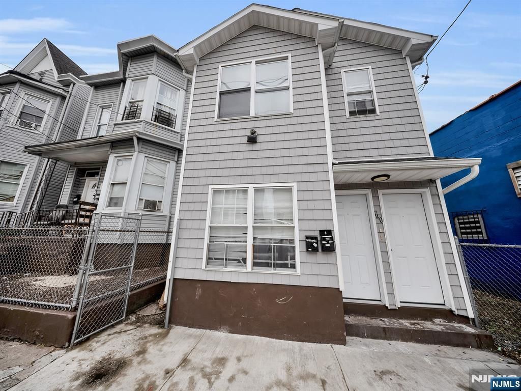740 E 18th Street, Paterson, NJ 07501