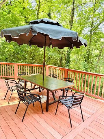 175 River Court Parkway, Atlanta, GA 30328
