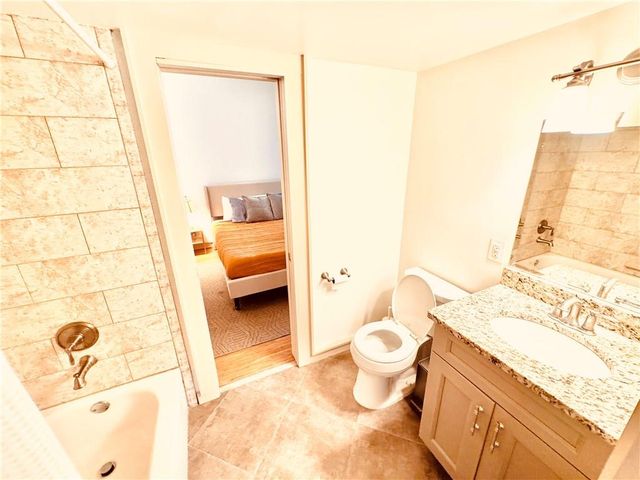 175 River Court Parkway, Atlanta, GA 30328