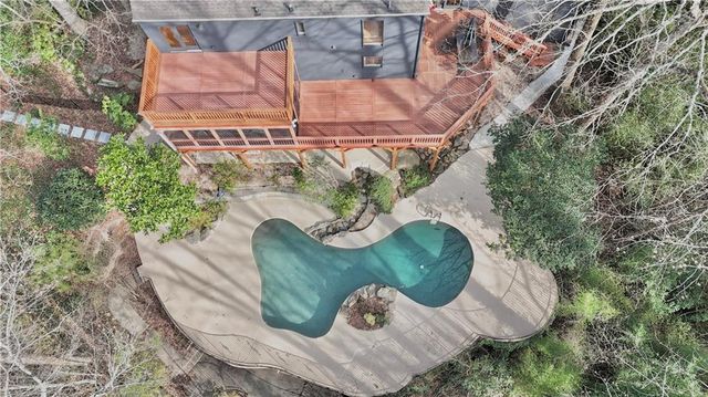 175 River Court Parkway, Atlanta, GA 30328