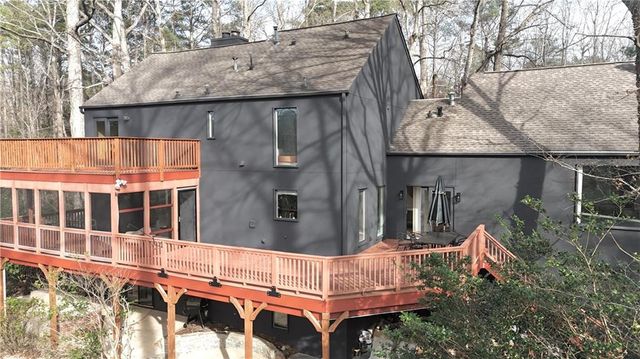 175 River Court Parkway, Atlanta, GA 30328