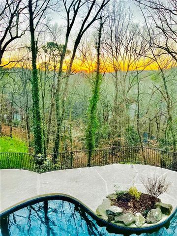 175 River Court Parkway, Atlanta, GA 30328