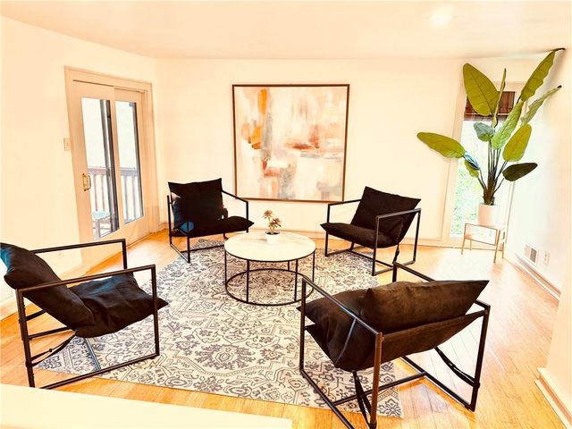 175 River Court Parkway, Atlanta, GA 30328