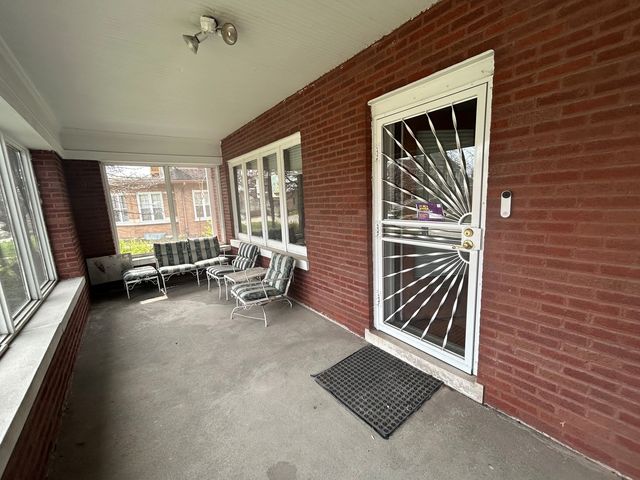 9432 S Pleasant Avenue, Chicago, IL 60643