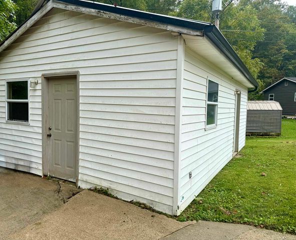 25 Township Road 1508, South Point, OH 45680