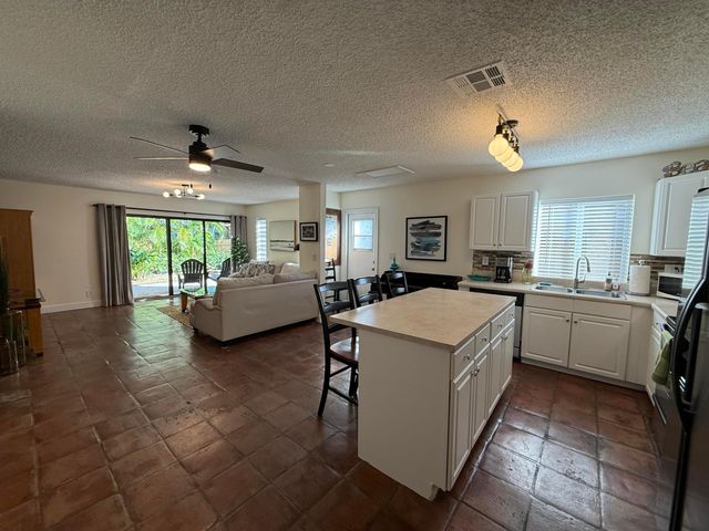 801 NE 2nd Avenue, Delray Beach, FL 33444