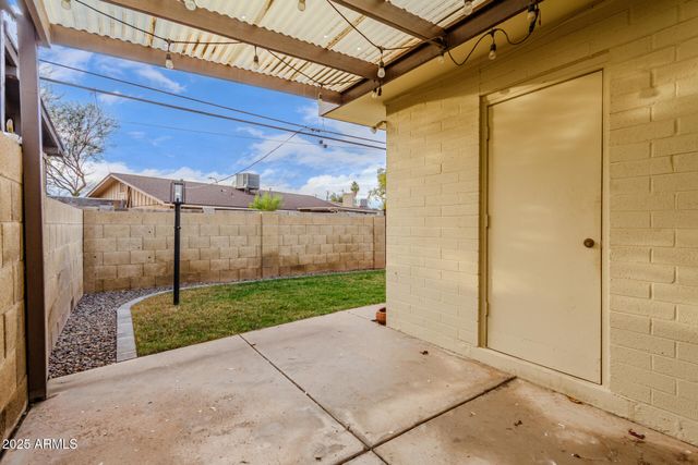 2612 S AZALEA Drive, Tempe, AZ 85282