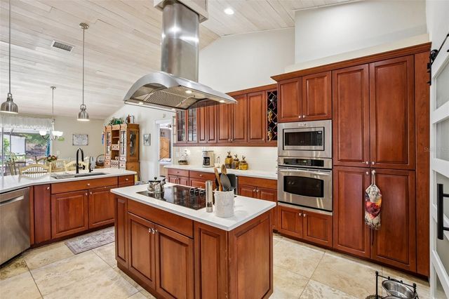 213 N BROCKFIELD DRIVE, Sun City Center, FL 33573