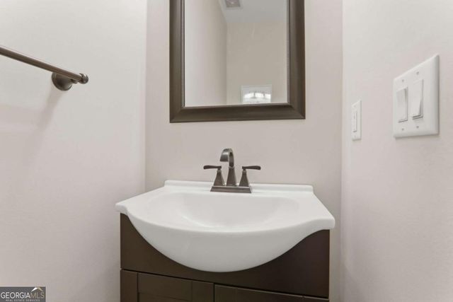 4405 Red Rock Point, Suwanee, GA 30024