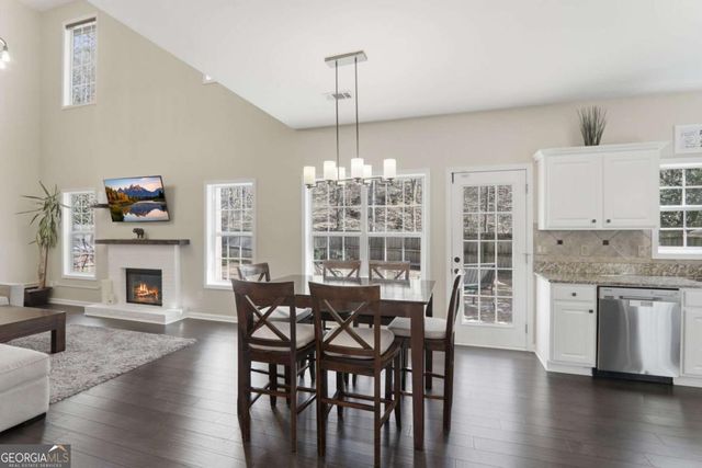 4405 Red Rock Point, Suwanee, GA 30024