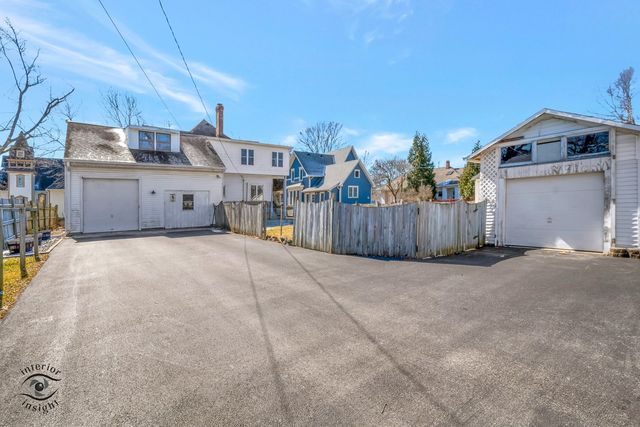 205 W Crawford Street, Peotone, IL 60468