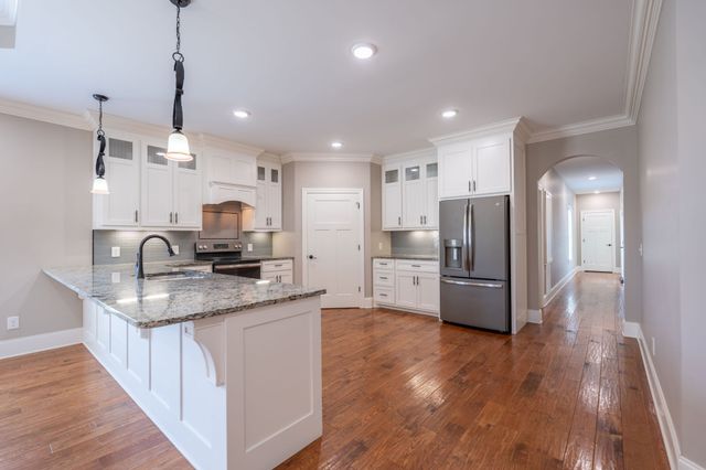 219 Waterloo St, Lawrenceburg, TN 38464