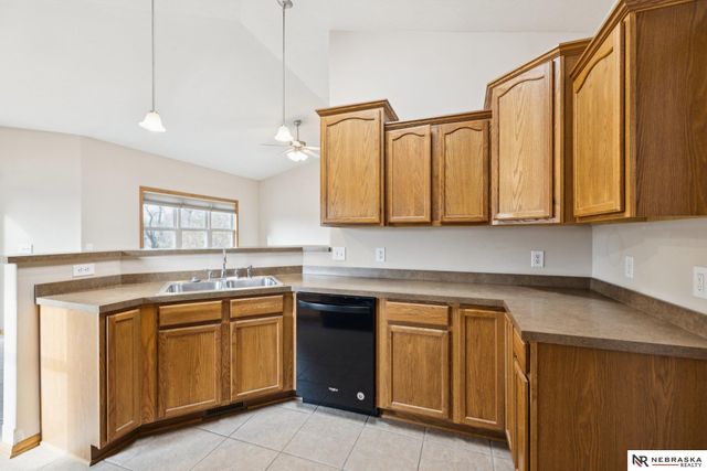 1933 Redstone Road, Lincoln, NE 68521