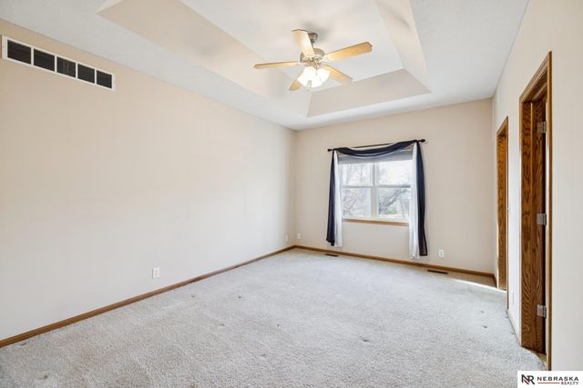 1933 Redstone Road, Lincoln, NE 68521