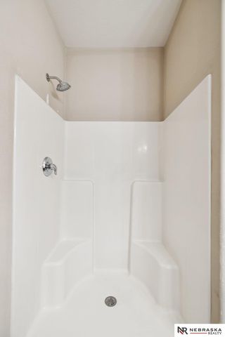 1933 Redstone Road, Lincoln, NE 68521