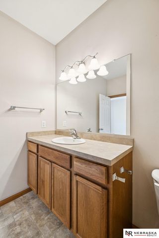 1933 Redstone Road, Lincoln, NE 68521