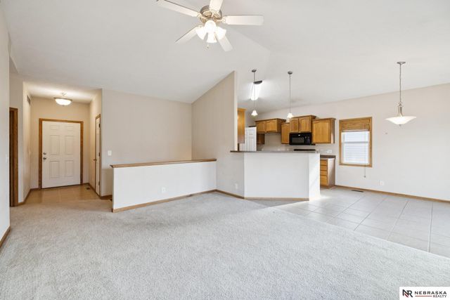 1933 Redstone Road, Lincoln, NE 68521