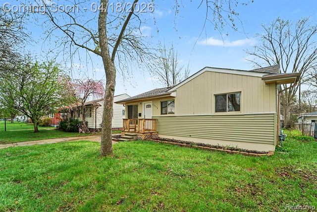 23578 Blackett Avenue, Warren, MI 48089