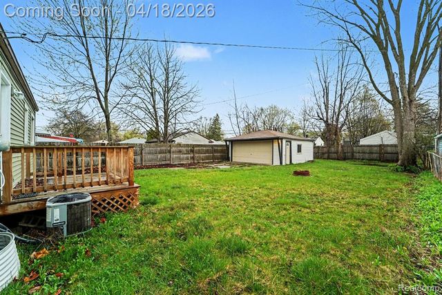 23578 Blackett Avenue, Warren, MI 48089