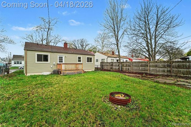 23578 Blackett Avenue, Warren, MI 48089