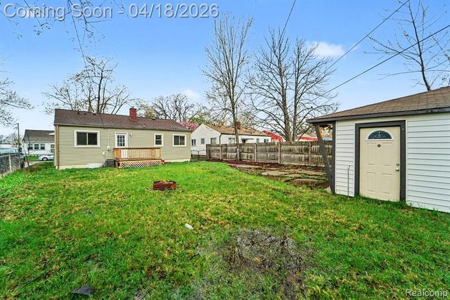 23578 Blackett Avenue, Warren, MI 48089