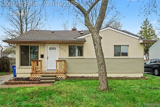 23578 Blackett Avenue, Warren, MI 48089