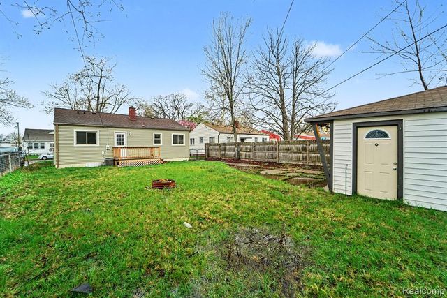 23578 Blackett Avenue, Warren, MI 48089